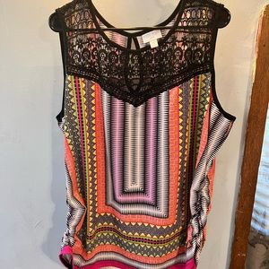 Bisou Bisou Womens 2x Multicolored geometric Shirt with lace neckline